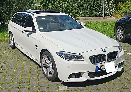 BMW 530d 530 xDrive Touring Sport-Aut.