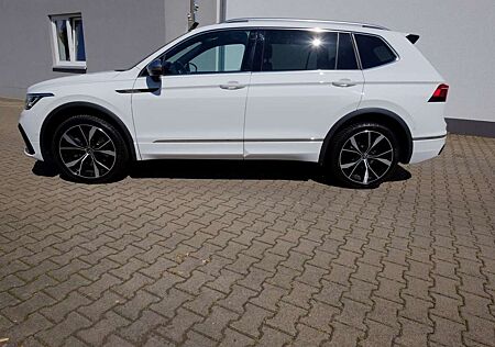 VW Tiguan Allspace Volkswagen 2.0 TDI R-Line 4Mo/Pano/20Z/AHK