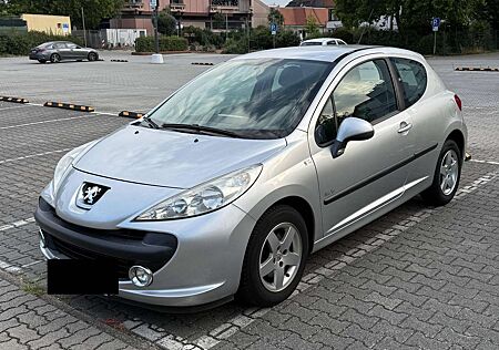 Peugeot 207 207  3-Türer 95 VTi Tendance