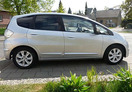 Honda Jazz Hybrid - 1.3i-DSI i-VTEC IMA