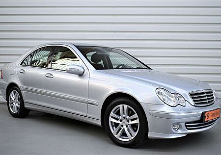 Mercedes-Benz C 200 Elegance Automatik+Bi-Xenon+Tempomat