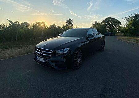 Mercedes-Benz E 220 d 9G-TRONIC AMG Line