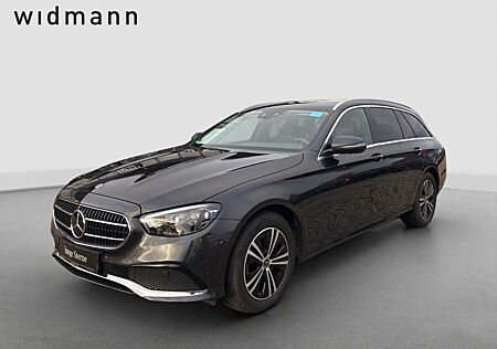 Mercedes-Benz E 300 d 4M T Avantgarde*Distronic*AHK*360°Kamera