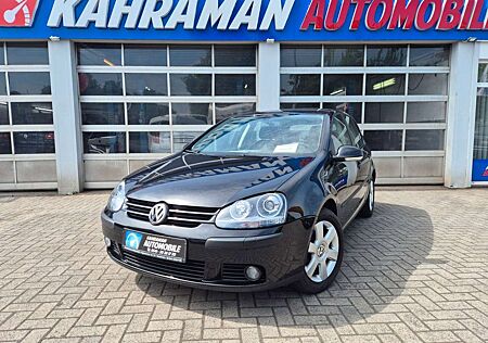 VW Golf Volkswagen V Lim. 1.6 Comfortline*Automatik*Vollleder*