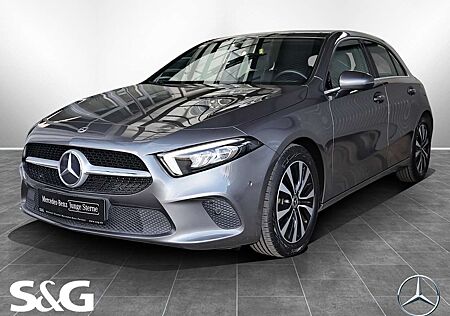 Mercedes-Benz A 200 d KAMERA+SPURHALTE+CARPLAY+TEMPOMAT+MBUX