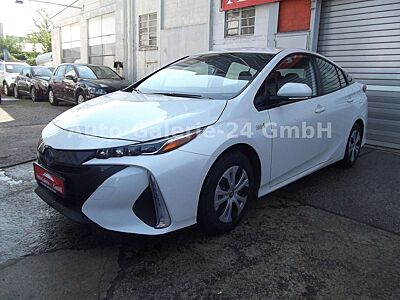 Toyota Prius 1.8-l-VVT-i Plug-in- Hybrid Autom, Navi