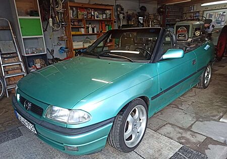 Opel Astra Cabrio 1.8i Bertone Edition