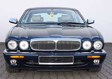 Jaguar Daimler Super V8 Langversion 3 Jahre Garantie