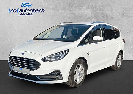 Ford S-Max Hybrid Titanium
