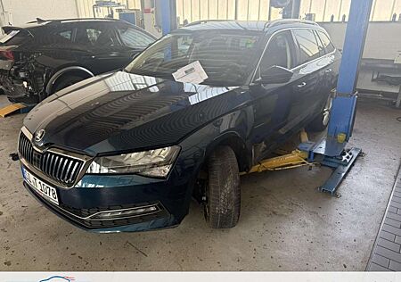 Skoda Superb Combi 2.0 TDI DSG Style Klima Einparkhilfe