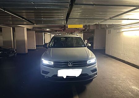 VW Tiguan Allspace Volkswagen 2.0 TDI SCR 4Motion DSG Highline 7sitze