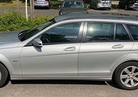 Mercedes-Benz C 200 T CDI DPF (BlueEFFICIENCY)