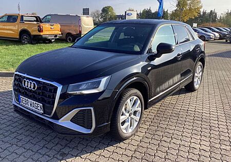 Audi Q2 35 TFSI S line, Automatik, GJR, Navi, RFK