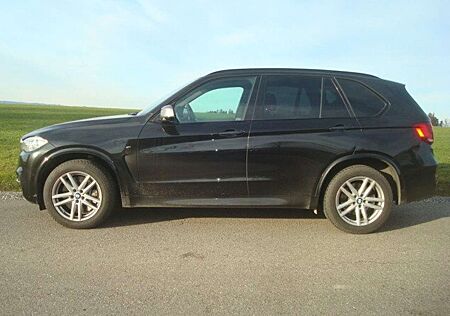 BMW X5 M M50d Navi Alu, Lederausstattung Service gepfl.