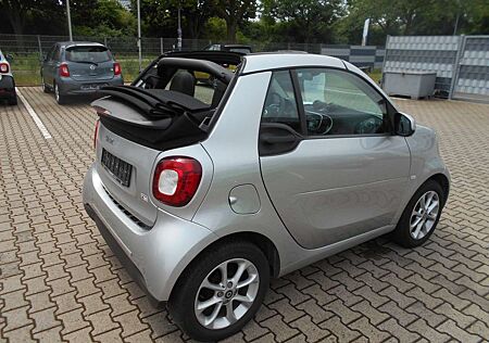 Smart ForTwo Cabrio (453.442)/Klimtr./Sitzh./Alu/AUTOMAT