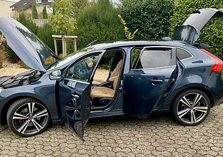 Volvo V40 D4 Geartronic Inscription
