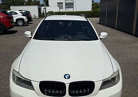 BMW 320d 320 DPF Touring Aut.