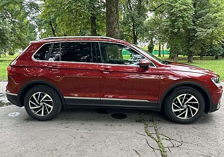 VW Tiguan Volkswagen 2.0 TDI SCR (BMT) DSG Comfortline