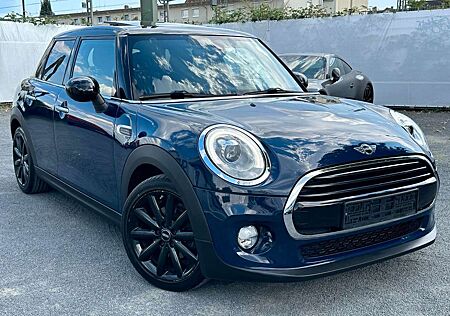 Mini Cooper / AUTOMATIK / LED / PANORAMA /2 HAND