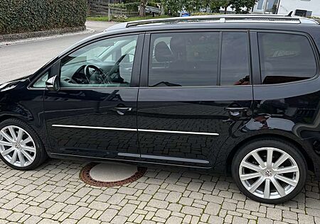 VW Touran Volkswagen Highline