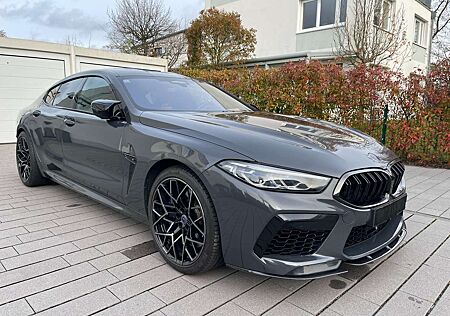 BMW M8 Competition xDrive/GC/Carbon/B&W/Laser/voll