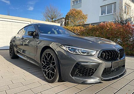 BMW M8 Competition xDrive/GC/Carbon/B&W/Laser/voll