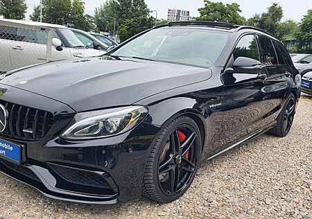 Mercedes-Benz C 63 AMG S Performance°Head-Up°Panorama°LED°BURM