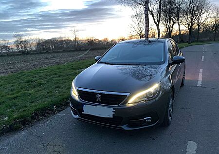 Peugeot 308 +PureTech+130+EAT6+Stop+