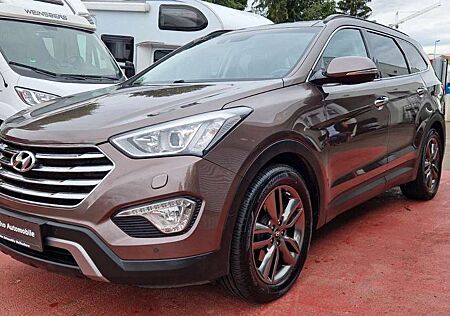 Hyundai Grand Santa Fe 2.2 CRDi Premium 4WD/7.Sitze/Xen