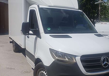 Mercedes-Benz Sprinter Neue Motor XXL Koffer. Ladebordwand .