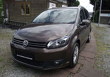 VW Touran Volkswagen Life 1. Hand