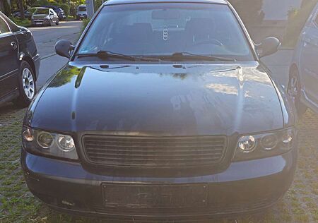 Audi A4 1.6