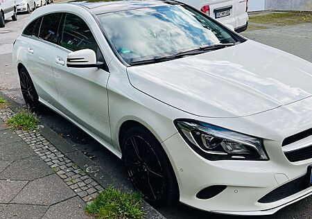 Mercedes-Benz CLA 220 d 4Matic 7G-DCT Peak Edition