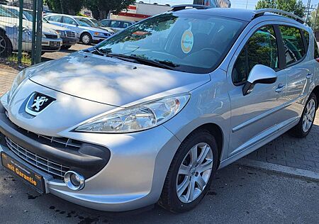 Peugeot 207 Sport 2Hand Panoramadach 12 M.Garantie