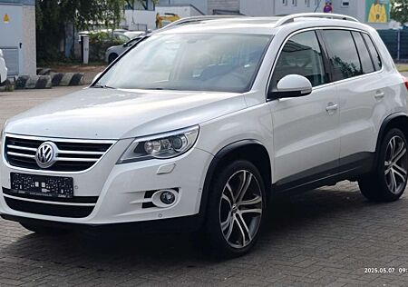 VW Tiguan Volkswagen Sport & Style 4Motion Leder/Pano/SHZ