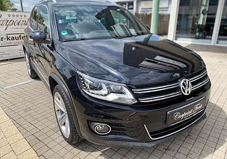 VW Tiguan Volkswagen Sport & Style BMT 4Motion, NAVI, Leder...