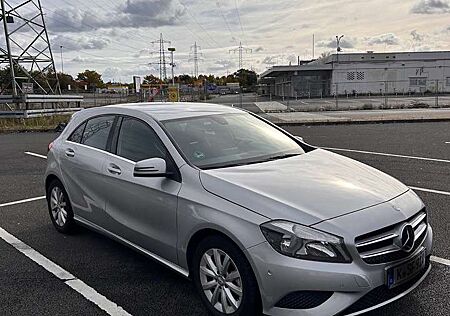 Mercedes-Benz A 180 BlueEfficiency (176.042)