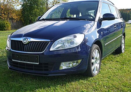 Skoda Fabia Elegance*1.Hd+Sh-gepfl.*PDC*SHZ*8-fach*KD neu*