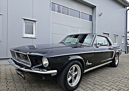 Ford Mustang 4.9 V8 Coupé 1968 TÜV & Service Neu