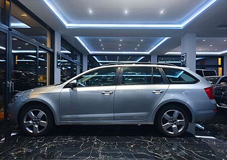 Skoda Octavia Combi Ambition 4x4 Allrad AHK