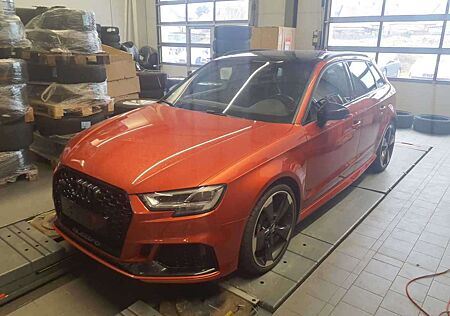 Audi RS3 Sportback Pano B&O V-MAX RearView Keyless
