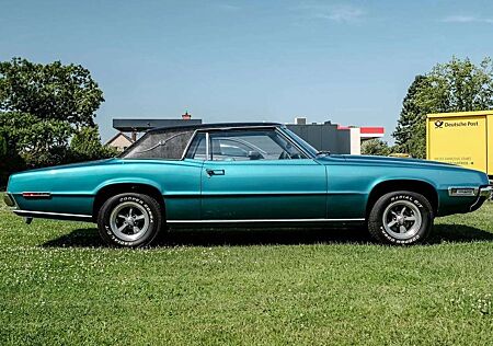 Ford Thunderbird V8 7.0 Hard Top Coupe