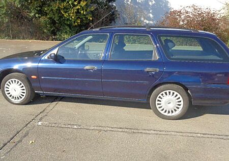 Ford Mondeo Turnier Festival