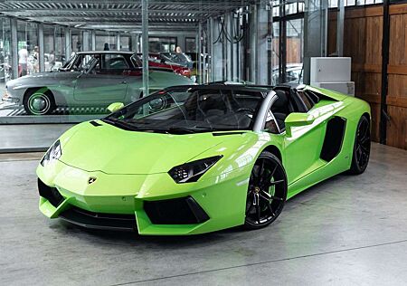 Lamborghini Aventador LP 700-4 Roadster