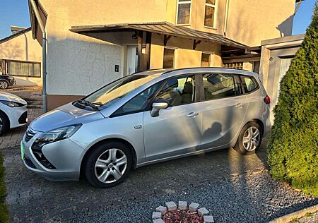 Opel Zafira Tourer 1.4 Turbo Edition
