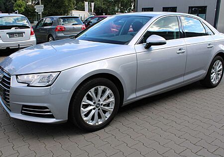 Audi A4 2.0 TDI design 140 KW/Navi Plus/Virtual Cockpit