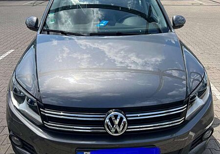 VW Tiguan Volkswagen 2.0 TDI DPF 4Motion BlueMotion Technology C