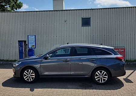 Hyundai i30 Kombi 1.4 T-GDI DCT YES!