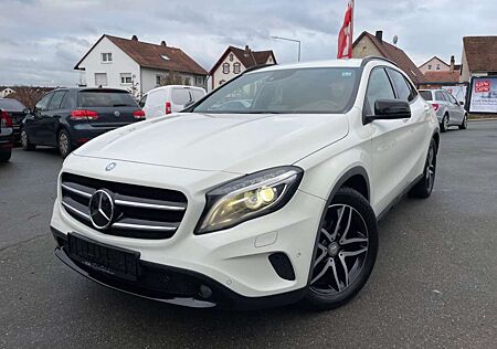 Mercedes-Benz GLA 220 CDI "TOP"/ NIGHT-PAKET/BI-XENON/STANDHEI