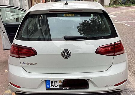VW e-Golf Volkswagen 35,8 Kwh Batteriekapazität